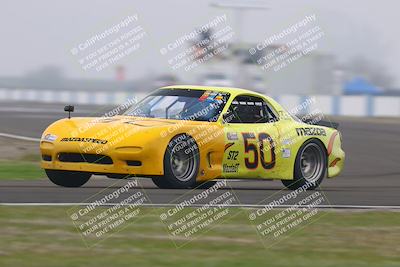 media/Jan-18-2026-CalClub SCCA (Sun) [[8bc6468723]]/Group 3 Race/Turn 1/